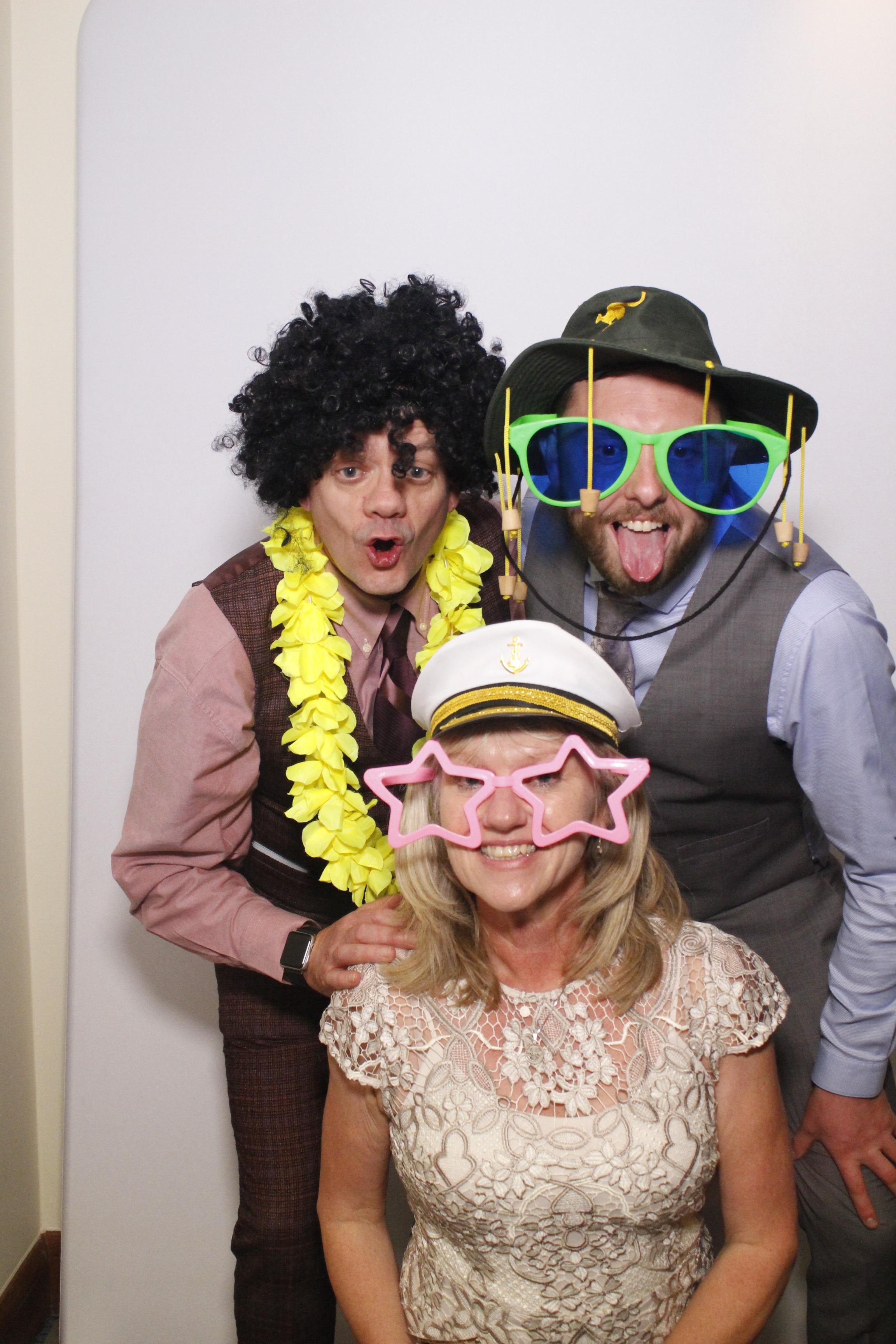 Luke & Emily's Wedding | View more photos from the event at gallery.myphotoboothexperience.co.uk/u/MyPhotoBoothExperienceLtd/Luke-Emilys-Wedding